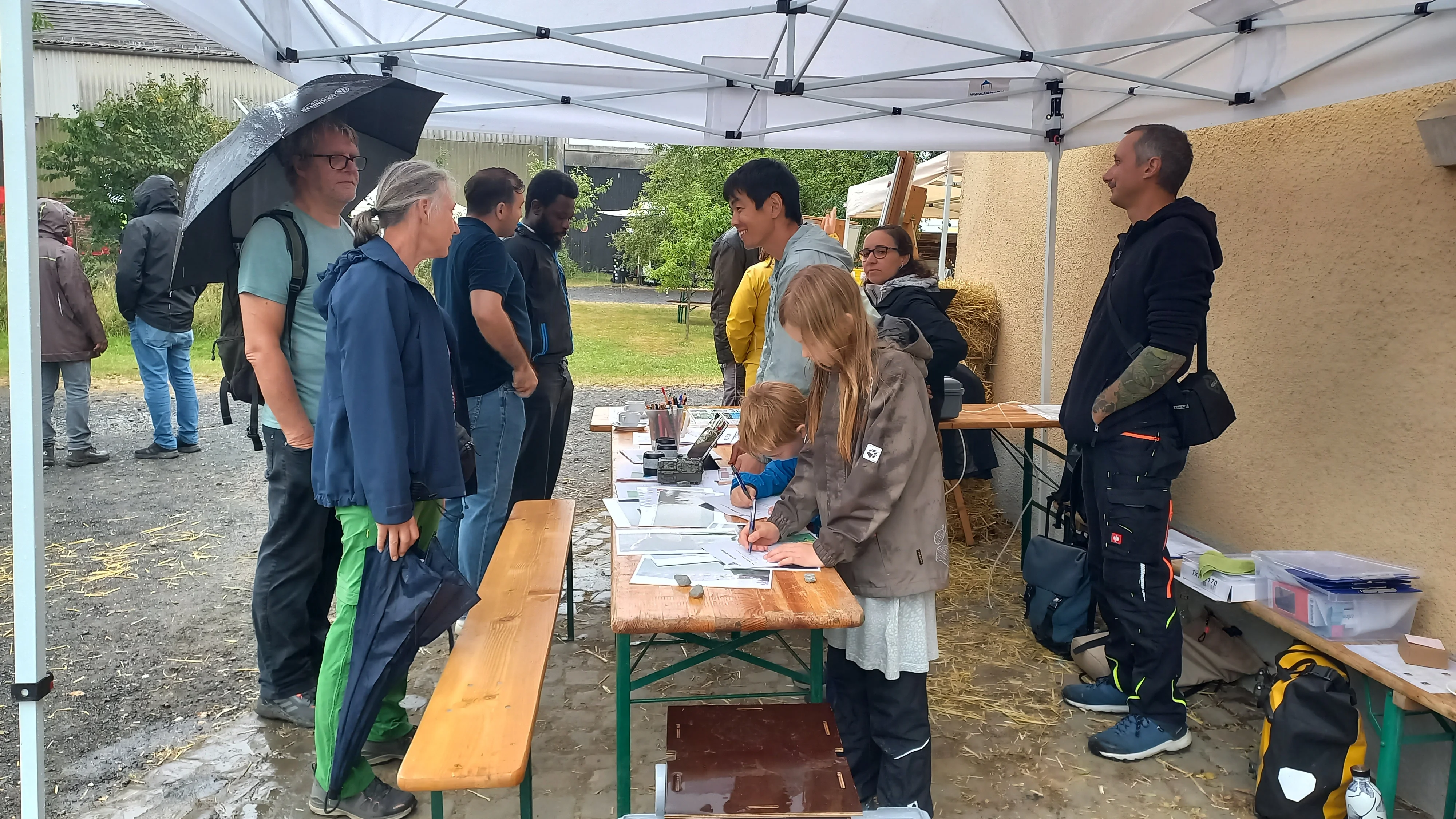 Engaging with inquisitive minds