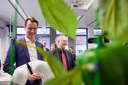 NRW-Ministerpräsident Wüst besucht Humanoid Robots Lab der Uni Bonn